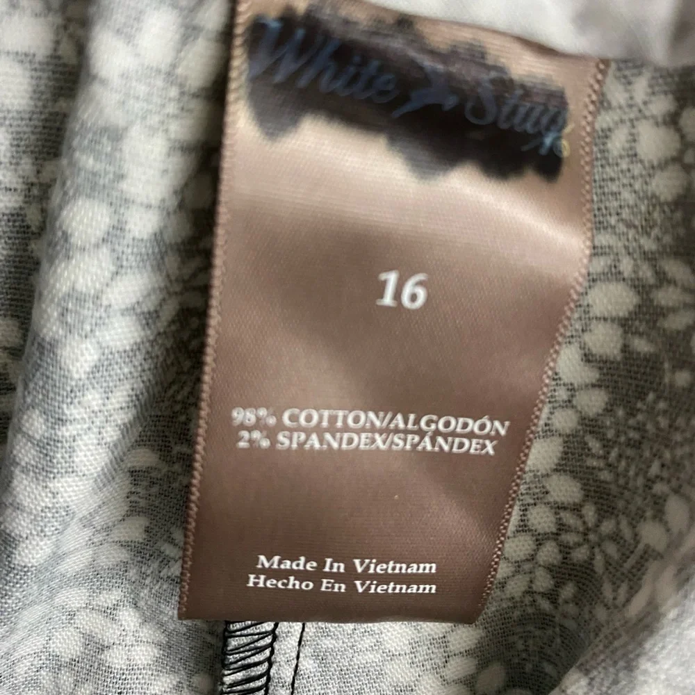 White Stag Womens Plus Size 16 Black & White Floral Capris Pants